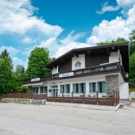 Attractive apartment with terrace, hotel a Kirchbichl