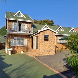 Courtlyguesthouse、ウィットバンクのホテル