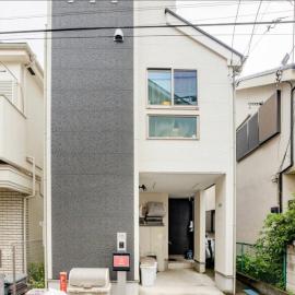 Private lodging in WEST TOKYO(SHINJUKU, TACHIKAWA, SANRIO, GHIBLI, MT. TAKAO etc)
