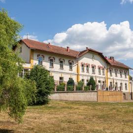 Pension v parku Český Šternberk: Český Šternberk şehrinde bir otel
