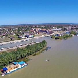 Hotel Plutitor Egreta1, hotell i Sfântu Gheorghe