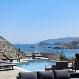 ViveVerde Villa, featuring 3 Pools - Walking distance to Beach & Shops, By ThinkVilla