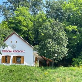 NAPOCSKA Vendégház
