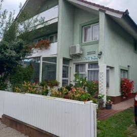 Valéria Vendégház Hévíz, hotel in Hévíz