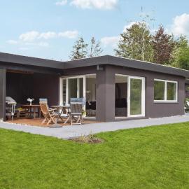 4 Bedroom Awesome Home In Dronningmølle, hotel en Dronningmølle