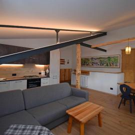 Cirmolo - Val Comelico (Comfortable & Spacious), hotel in Padola