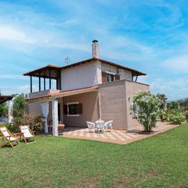 Alex & Billy House by Travel Pro Services - Nea Flogita Halkidiki、Zográfosのホテル