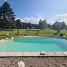 Cosy Room, hotel en Saint-Romain-Lachalm