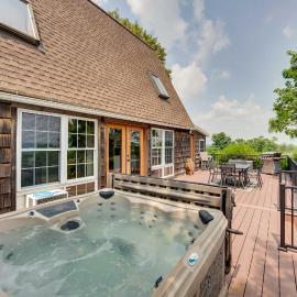 Rural Dutch Country Retreat - Private Hot Tub, hotel u gradu 'Dalmatia'