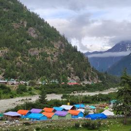 Baspa Valley Adventure Camp: Saturang şehrinde bir otel