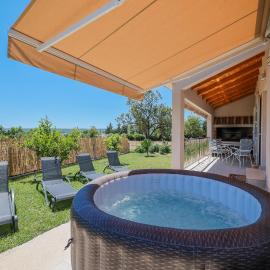 Villa Marinerro completely energy self-sustainable surrounded by olive groves and an orchard