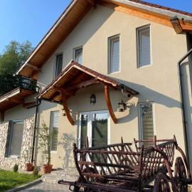 Pensiunea Casa Amy, hotel in Gladna Romînă