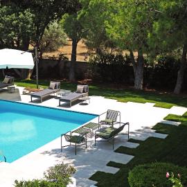 Villa Oasis with Large Pool Athenian Riviera Lagonissi, hotel in Lagonissi