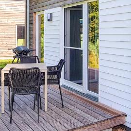 Cozy Home In Tossens With Sauna, hotel v destinaci Tossenserdeich