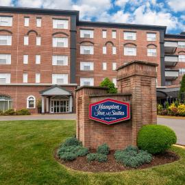 Hampton Inn & Suites Stamford, hotel sa Stamford