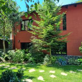 Villa Remata, hotel a Handlová