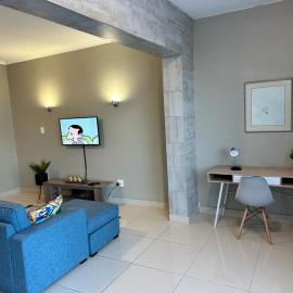 St Ives beach access apartment, hotel v destinácii Margate