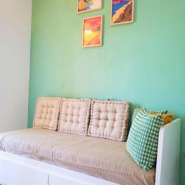 Appart Bréti Plage 3 - duplex avec parking a 50m de la plage, hotel in Bretignolles-sur-Mer
