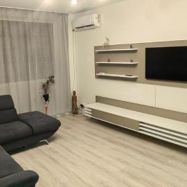 Vila Zeus, hotel i Cristian