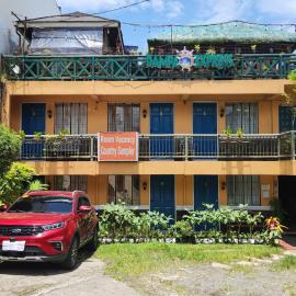 Country Sampler Inn, hotel di Tagaytay