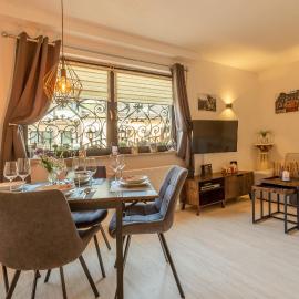 Ferienwohnung "Airone Nero" -Familienfreundlich -Babyausstattung -zentrale Lage- Netflix, hotel in Gerolstein