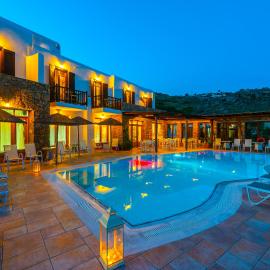 Paradision Hotel, hotell i Tourlos