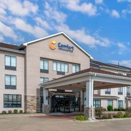 Comfort Inn & Suites Blytheville، فندق في بليثيفيل