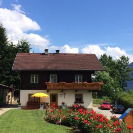 Ferienwohnung Haus Gomig, hotelli kohteessa Dölsach