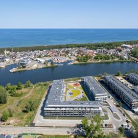 Lux Wellness Resort Apartments by the River by Renters Prestige, ξενοδοχείο σε Dziwnów