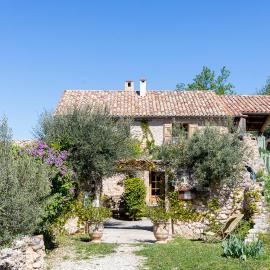 La Ferme du petit Ségriès Bed and Breakfast, hotell i Moustiers-Sainte-Marie