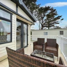 Pottsville Cabin Sleeps 4 with Deck
