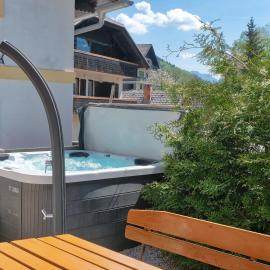 4 Bedroom House - Jacuzzi - Jacobs Resort