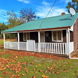 May Queen Forest Cottage Manjimup, hotel i Balbarrup