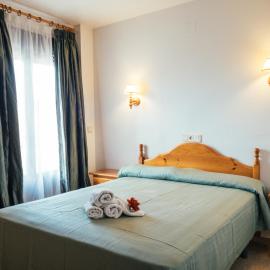 HOTEL VALMAR, ξενοδοχείο στην Κουένκα