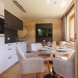 hin&weg das Aparthotel, hotel in Ried im Zillertal
