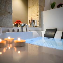 LE PUGLIE LUXURY APARTMENTS، فندق في مولفيتا