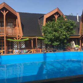 Terra Natura Apartmanház, Hotel in Balatonfenyves