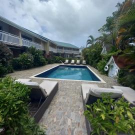 Harmony Marina Suites，洛德尼灣村的飯店