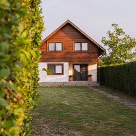 Orastioara Retreat – hotel w mieście Orăştioara de Jos