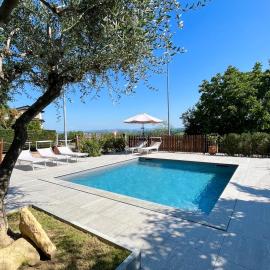 Belvedere Bike Hotel, hotel em Montà