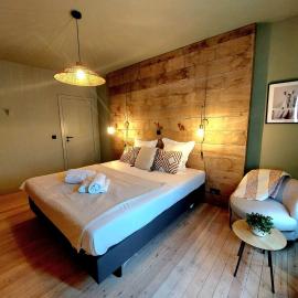 MyDeer - Deluxe rooms & shared kitchen, מלון במאלמדי