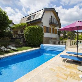 Catalunya Casas Private paradise - hop, skipjump to Barcelona!