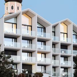 Schgaguler Hotel, готель у місті Кастельротто