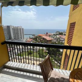 Lookout Point Tenerife Holiday Apartment Las Americas, hotel in Playa Fañabe