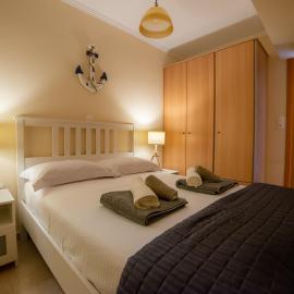 Captains View Apartments, hotelli Platissa