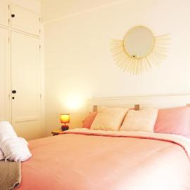 SINTRA STAY - Massamá Guesthouse, hotel Queluzban
