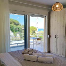 Iris Studios Chios, hotel in Karfás