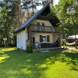 Domek nad jeziorem - Białka, hotel in Białka