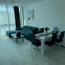 Spacious and cozy Apartment in complex Del Sol, Hotel in Primorsko