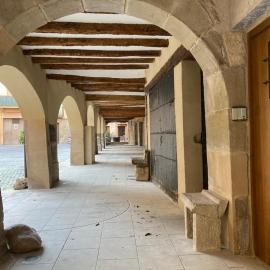 Quiet apartment in the heart of town with a large terrace l'Abatanador, hotel u gradu Artesa de Segre
